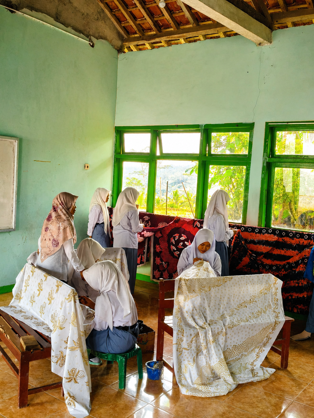 Peralatan Kerajinan Batik